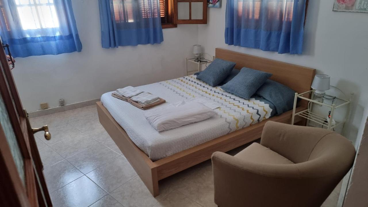 La Palmera1 Casa Al Primer Piso Con 2 Dormitorios - Two Bedroom House On The First Floor --- La Palmera 2 Casa En Planta Baja Con 1 Dormitorio, One Bedroom House On The Ground Floor Агаэте Экстерьер фото